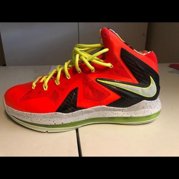 LeBron 10 Elite Basketball Shoes - Picture 2 of 4